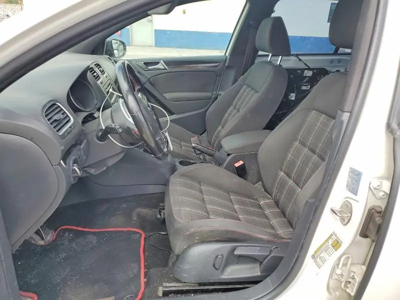 2013 VOLKSWAGEN GTI   
