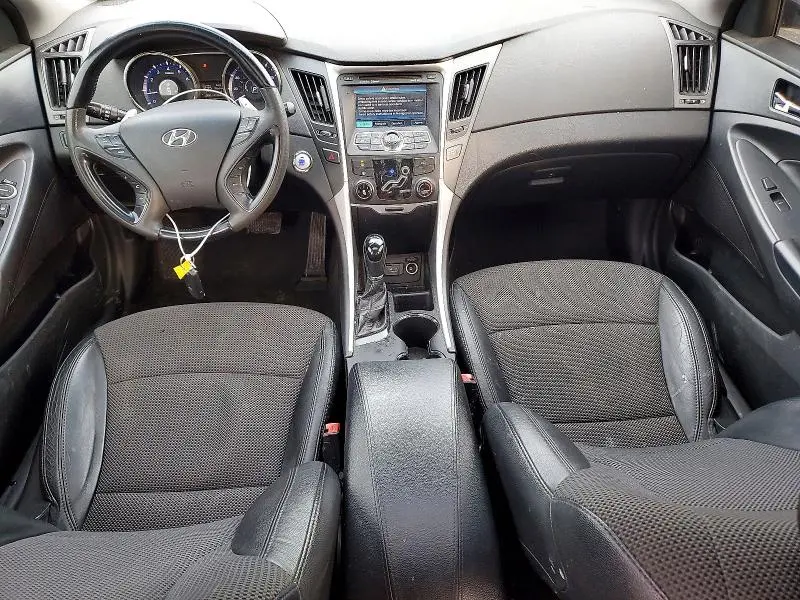 2011 HYUNDAI SONATA SE  