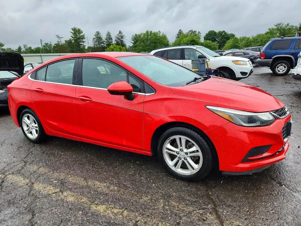 2017 CHEVROLET CRUZE LT  