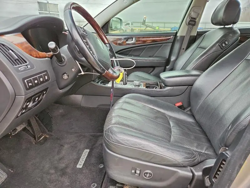 2013 HYUNDAI EQUUS SIGNATURE  