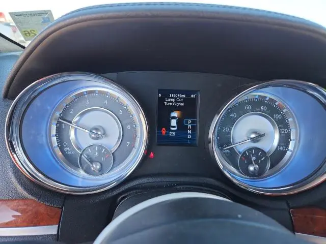 2012 CHRYSLER 300 LIMITED  