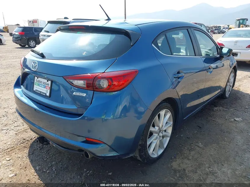 2017 MAZDA MAZDA3 TOURING 2.5