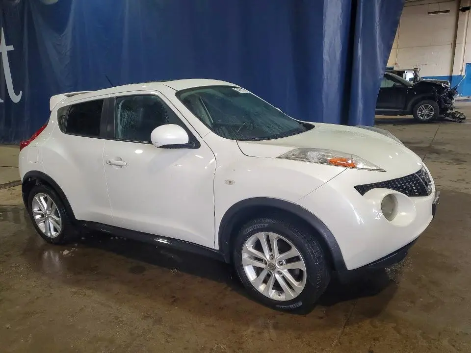 2013 NISSAN JUKE S  