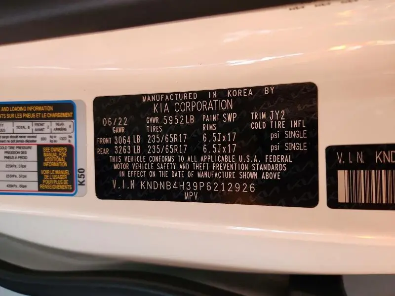 2023 KIA CARNIVAL LX  