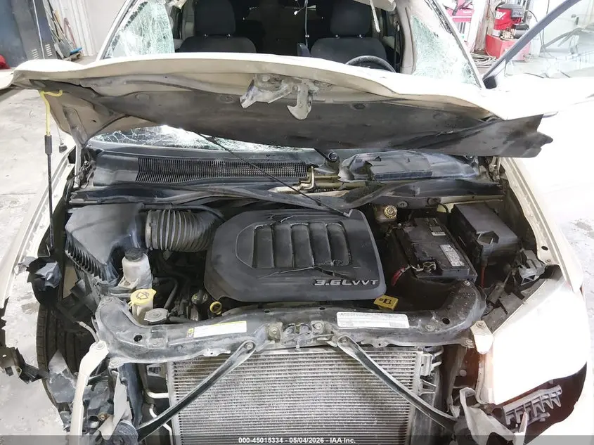 2011 CHRYSLER TOWN & COUNTRY TOURING