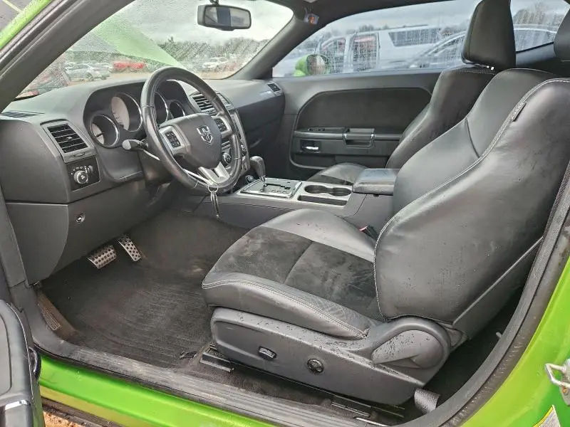 2011 DODGE CHALLENGER SRT-8  