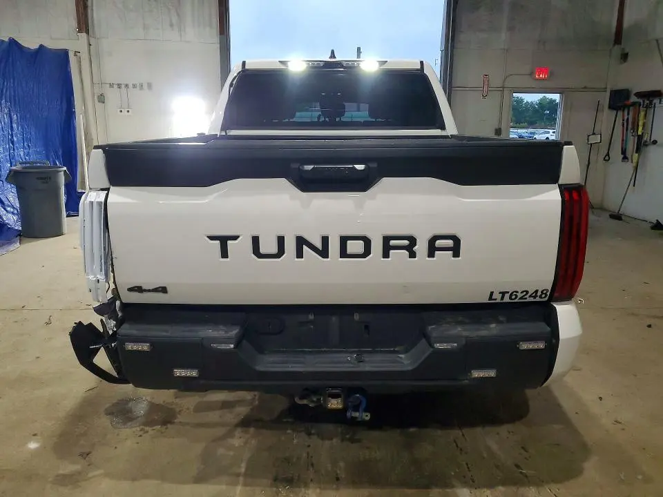 2026 TOYOTA TUNDRA SR  