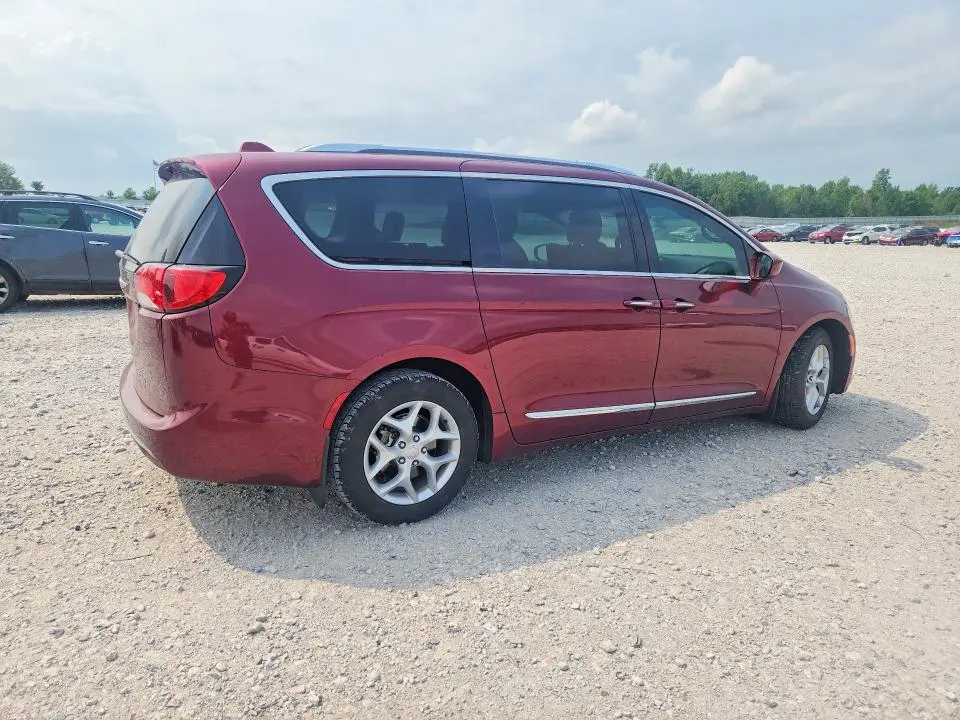 2017 CHRYSLER PACIFICA TOURING L PLUS  