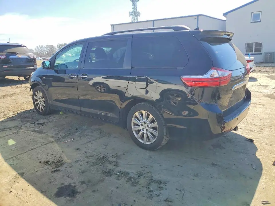 2016 TOYOTA SIENNA LIMITED PREMIUM 7-PASSENGER  