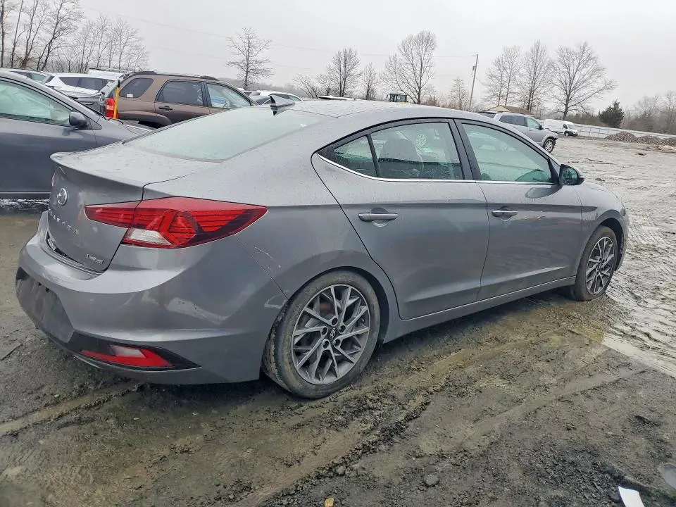 2019 HYUNDAI ELANTRA LIMITED  