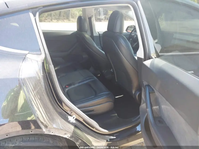 2021 TESLA MODEL Y LONG RANGE DUAL MOTOR ALL-WHEEL DRIVE