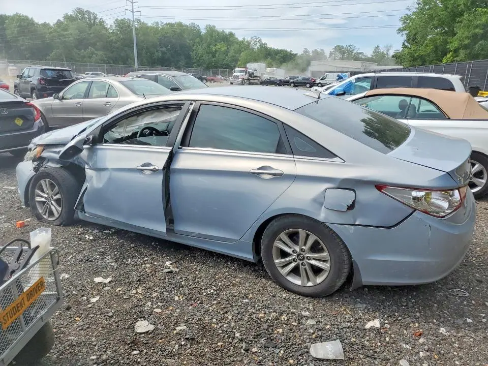 2012 HYUNDAI SONATA GLS  