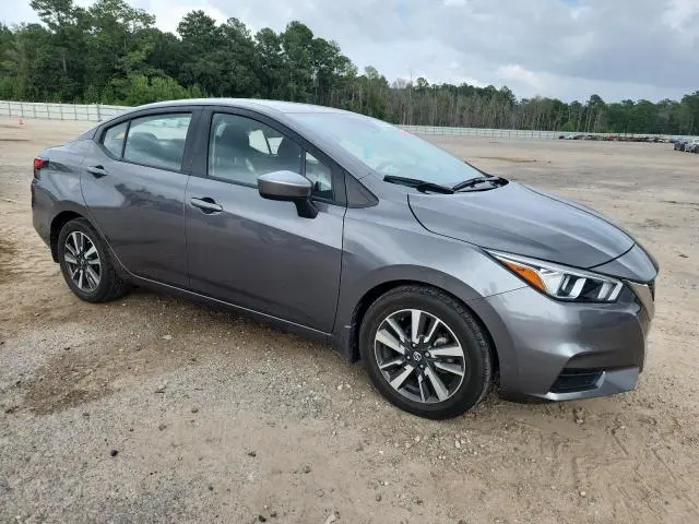 2022 NISSAN VERSA SV  