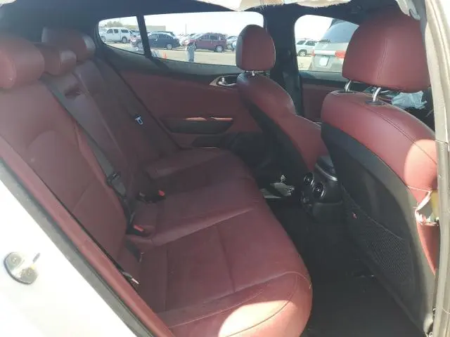 2019 KIA STINGER GT  