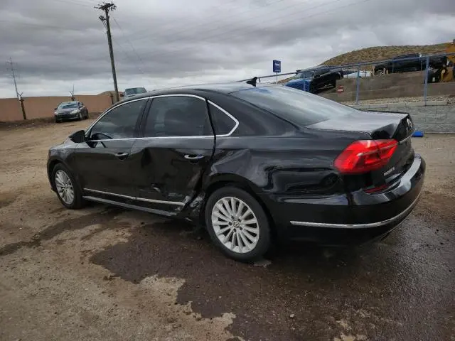 2016 VOLKSWAGEN PASSAT SE  