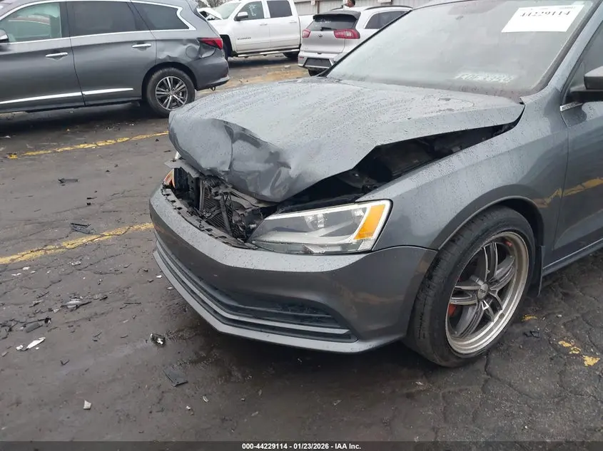 2015 VOLKSWAGEN JETTA 2.0L TDI SE