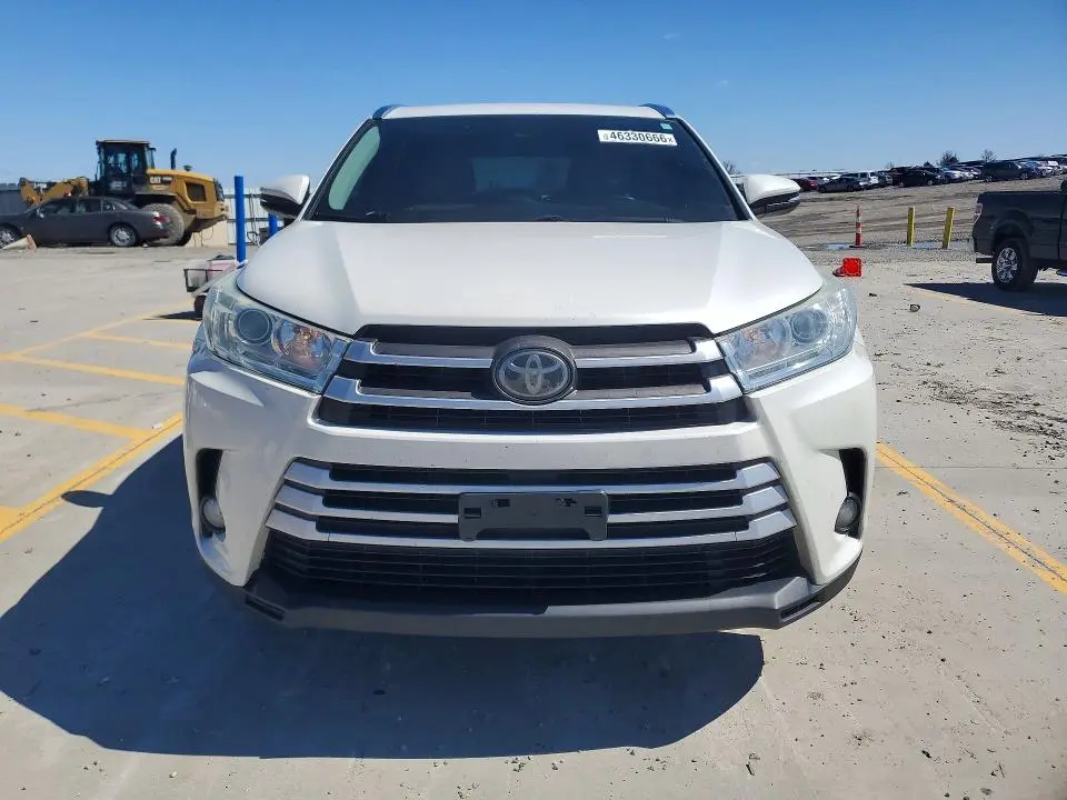 2018 TOYOTA HIGHLANDER XLE  