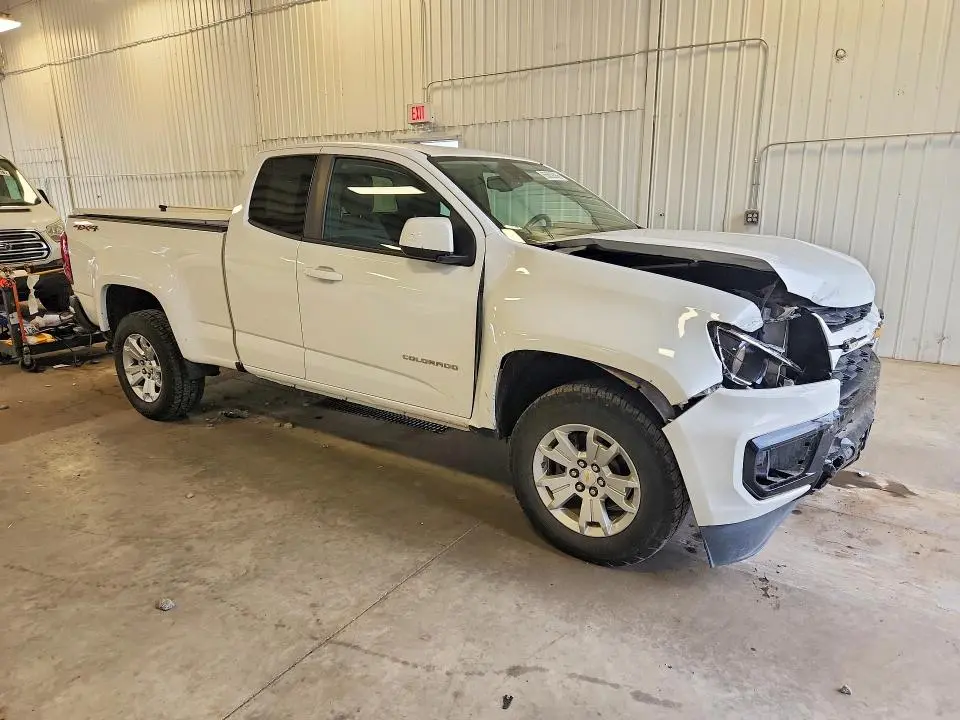 2022 CHEVROLET COLORADO LT  