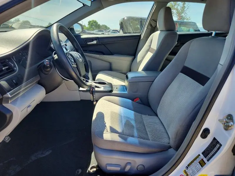 2014 TOYOTA CAMRY LE  