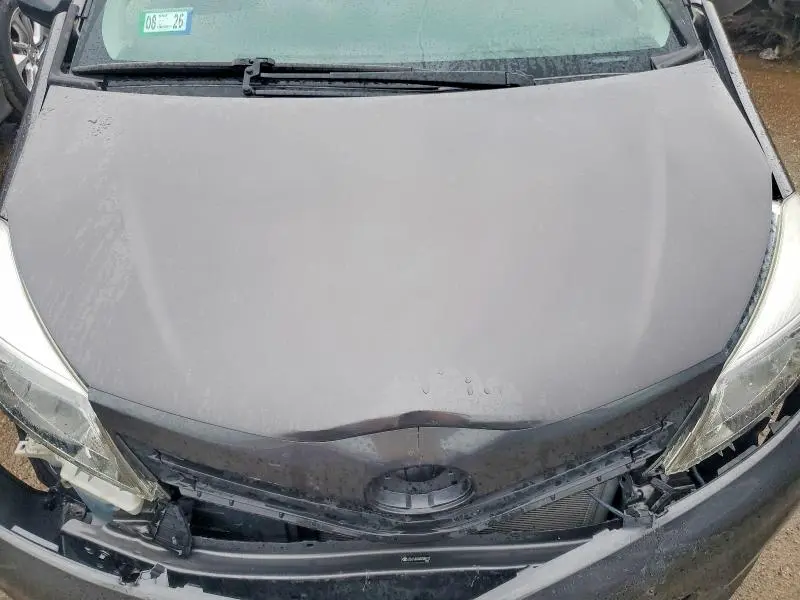 2012 TOYOTA YARIS 3-DOOR LE  