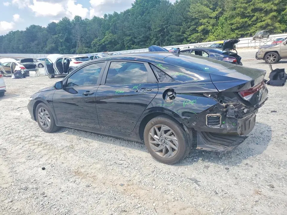 2024 HYUNDAI ELANTRA SEL  