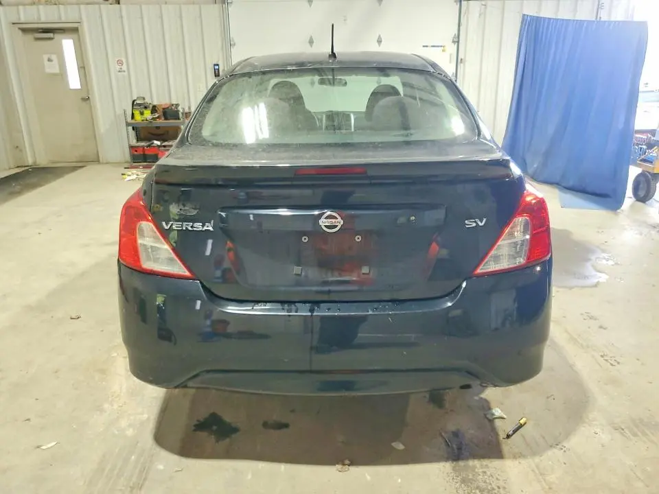 2018 NISSAN VERSA SV  