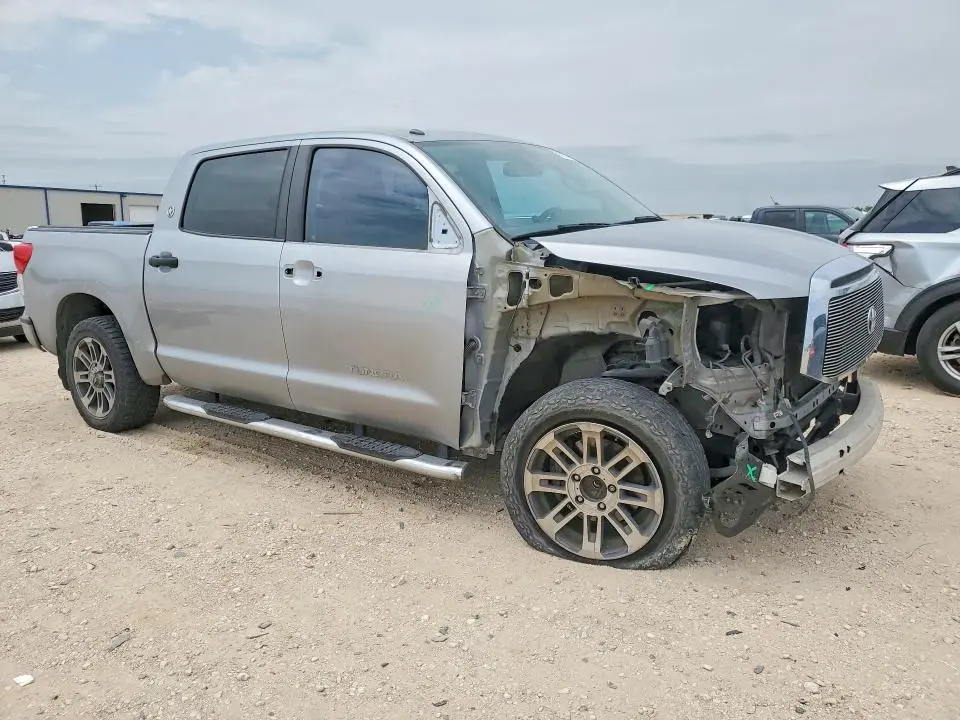 2012 TOYOTA TUNDRA CREWMAX SR5  