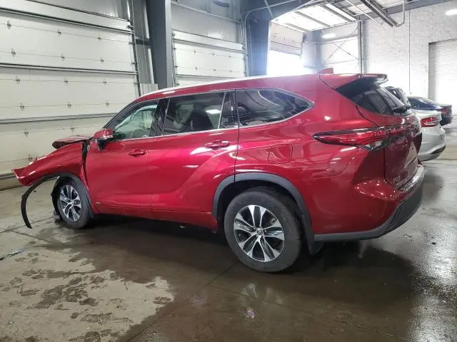 2022 TOYOTA HIGHLANDER HYBRID XLE  