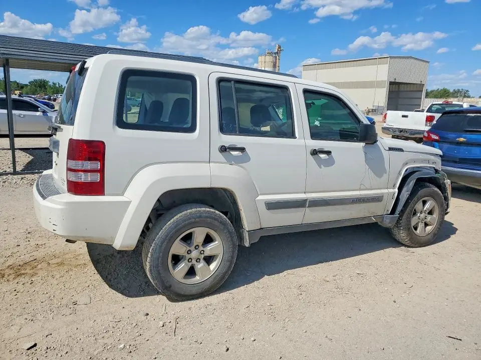 2010 JEEP LIBERTY SPORT  