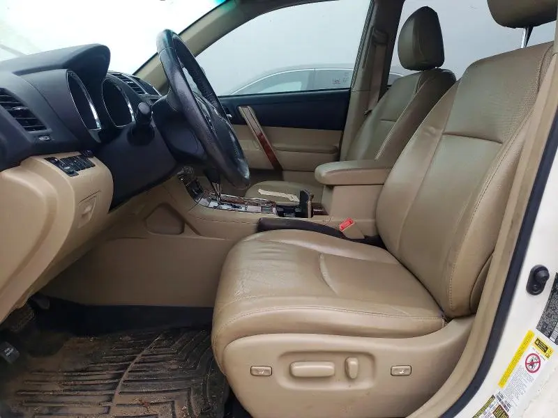 2011 TOYOTA HIGHLANDER LIMITED  