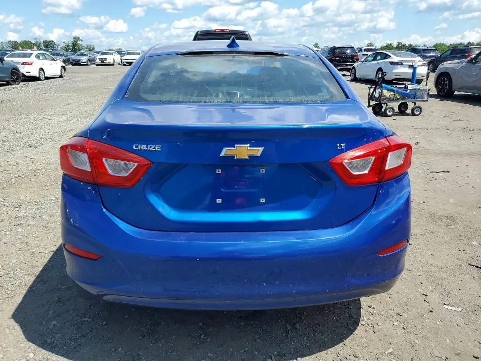 2017 CHEVROLET CRUZE LT  