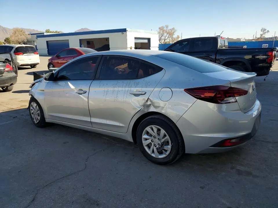 2019 HYUNDAI ELANTRA SE  