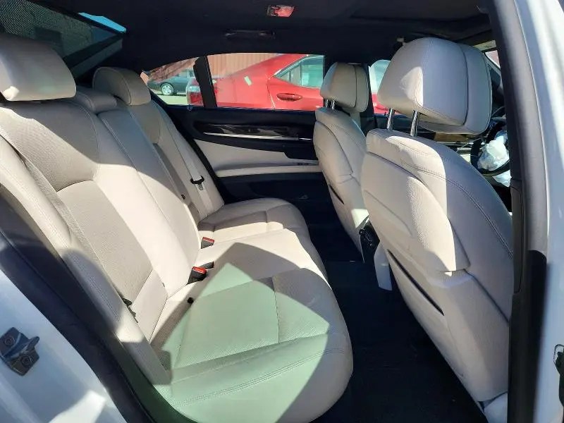 2014 BMW 750 XI  