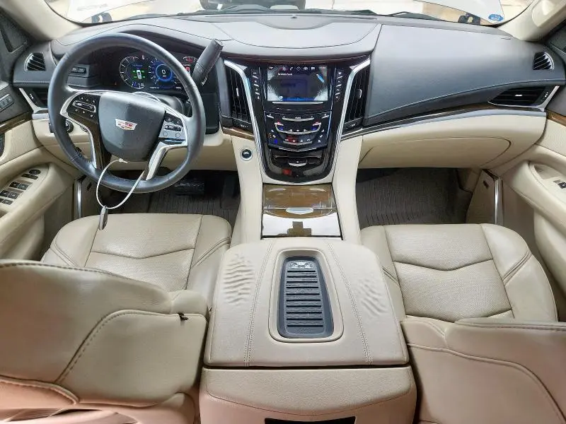 2018 CADILLAC ESCALADE PREMIUM LUXURY  