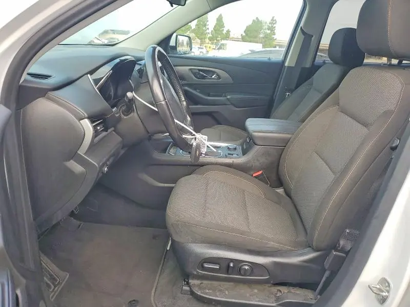 2020 CHEVROLET TRAVERSE LT  