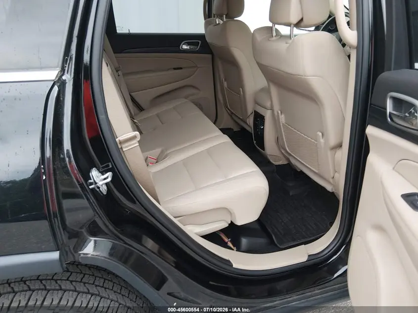 2019 JEEP GRAND CHEROKEE LAREDO E 4X4