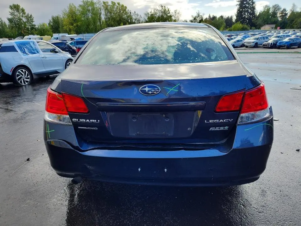2013 SUBARU LEGACY 2.5I  
