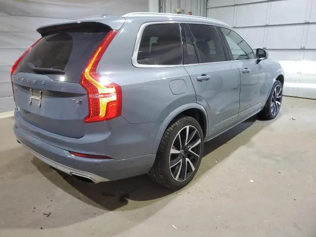 2021 VOLVO XC90 T6 MOMENTUM  