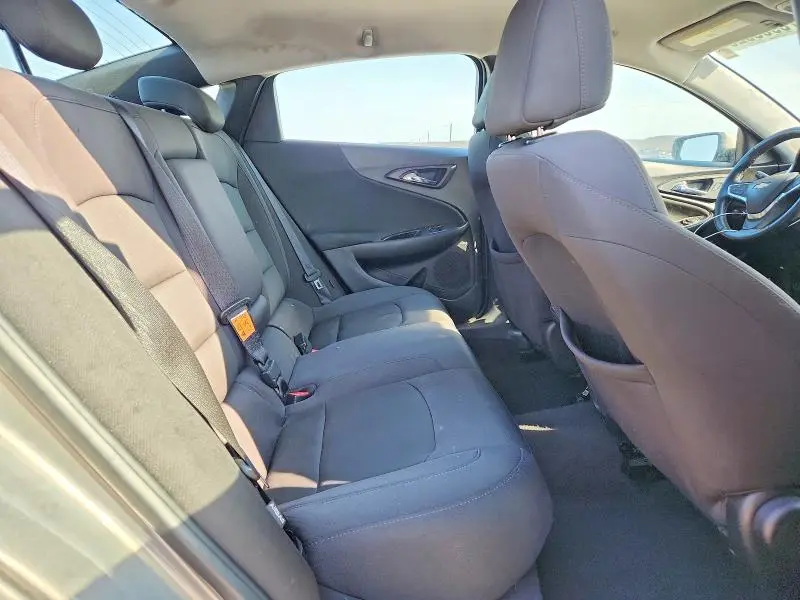 2017 CHEVROLET MALIBU LT  