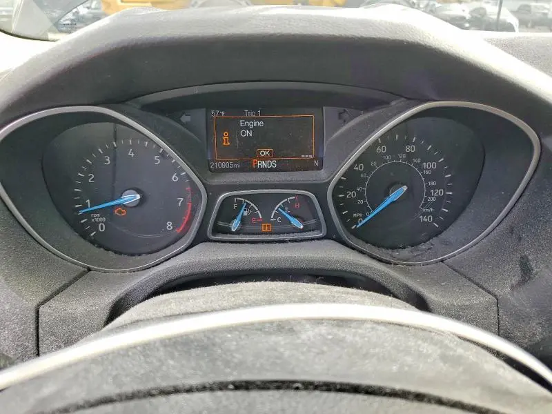 2015 FORD FOCUS SE  