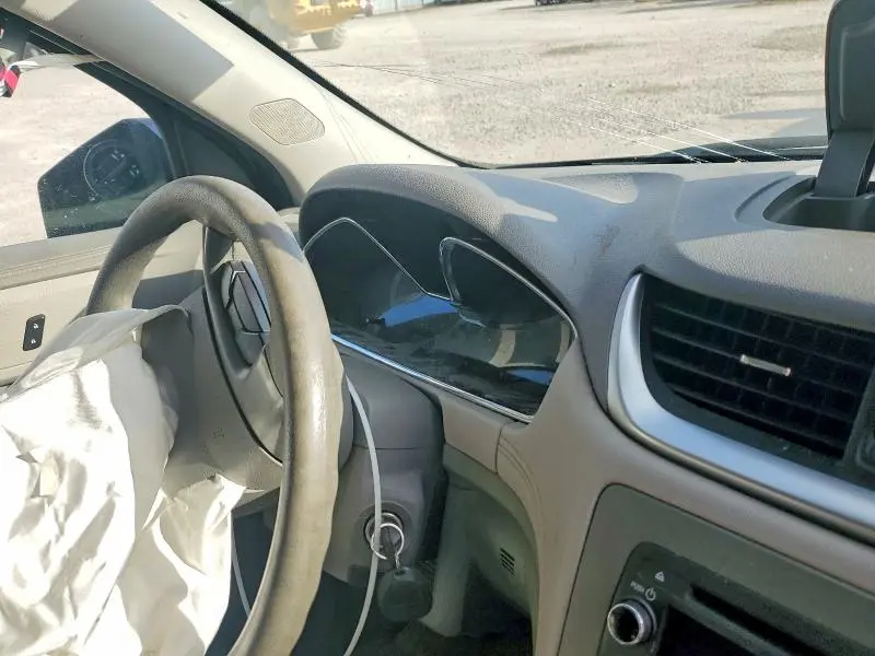 2017 CHEVROLET TRAVERSE LS  
