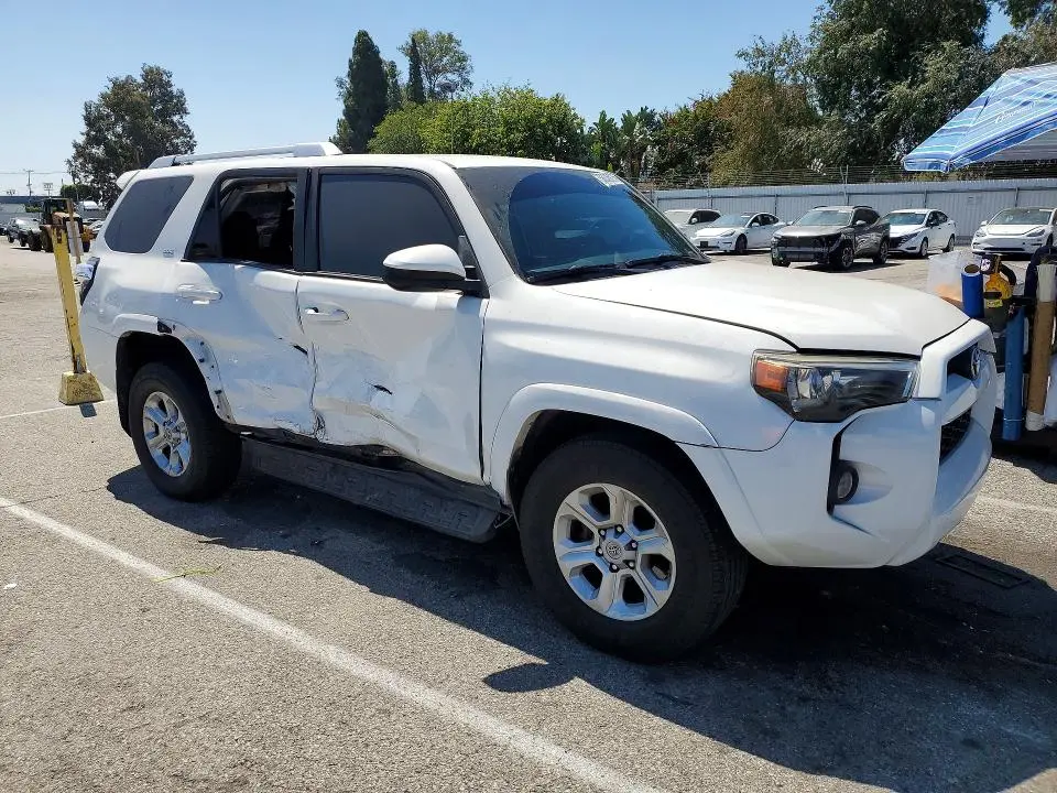 2016 TOYOTA 4RUNNER SR5  