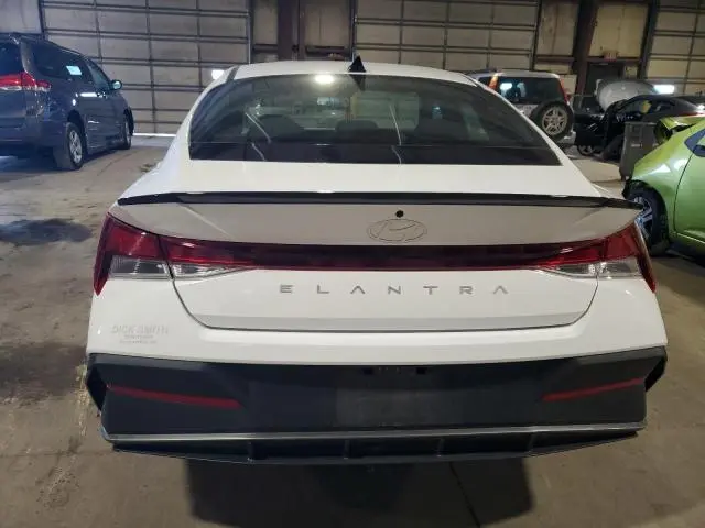 2025 HYUNDAI ELANTRA SEL SPORT  