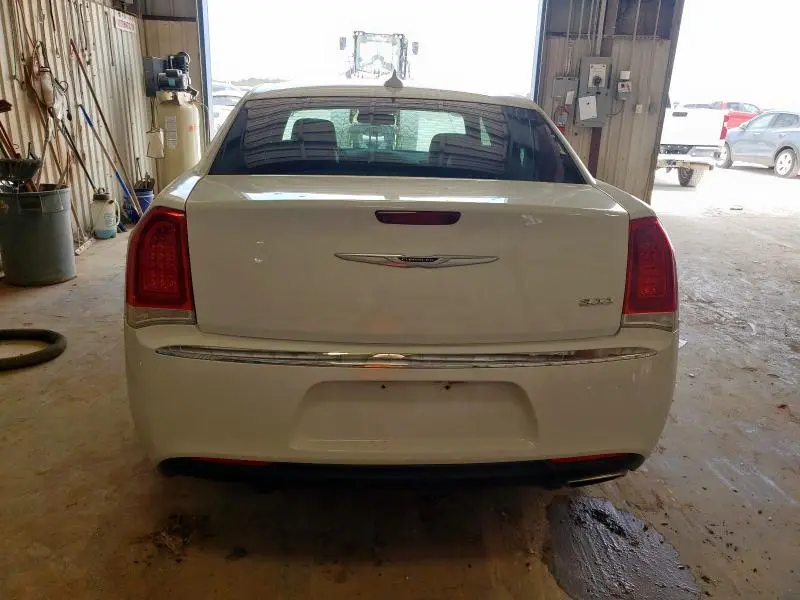 2019 CHRYSLER 300 TOURING  