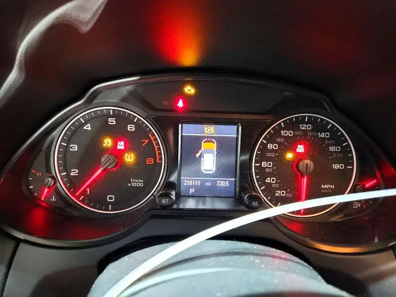 2012 AUDI Q5 PREMIUM PLUS  