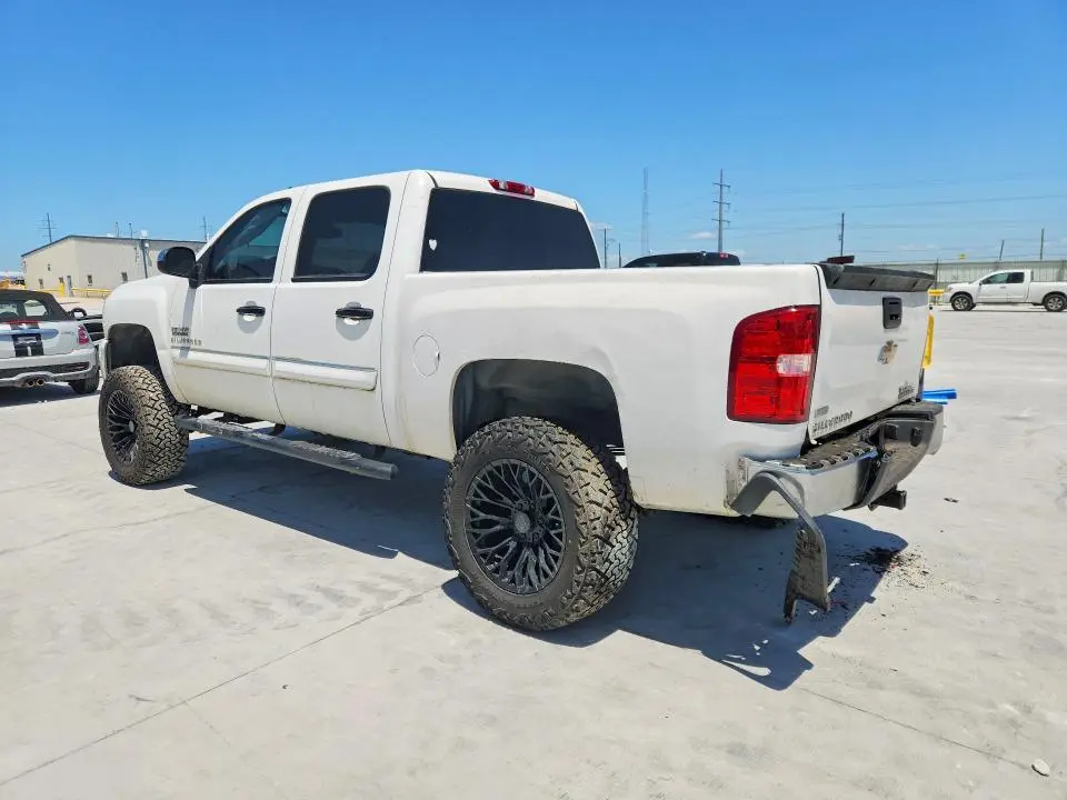 2010 CHEVROLET SILVERADO C1500 LT  