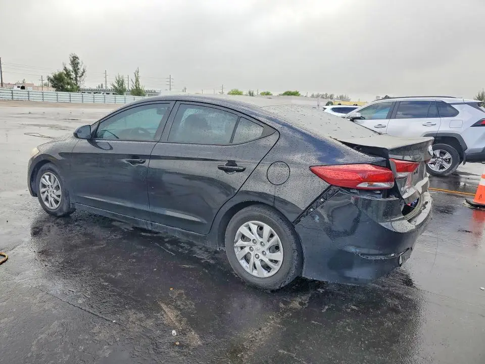 2018 HYUNDAI ELANTRA SE  