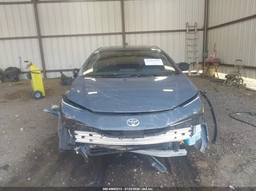 2025 TOYOTA PRIUS LE