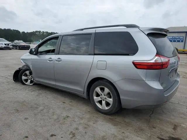 2017 TOYOTA SIENNA LE