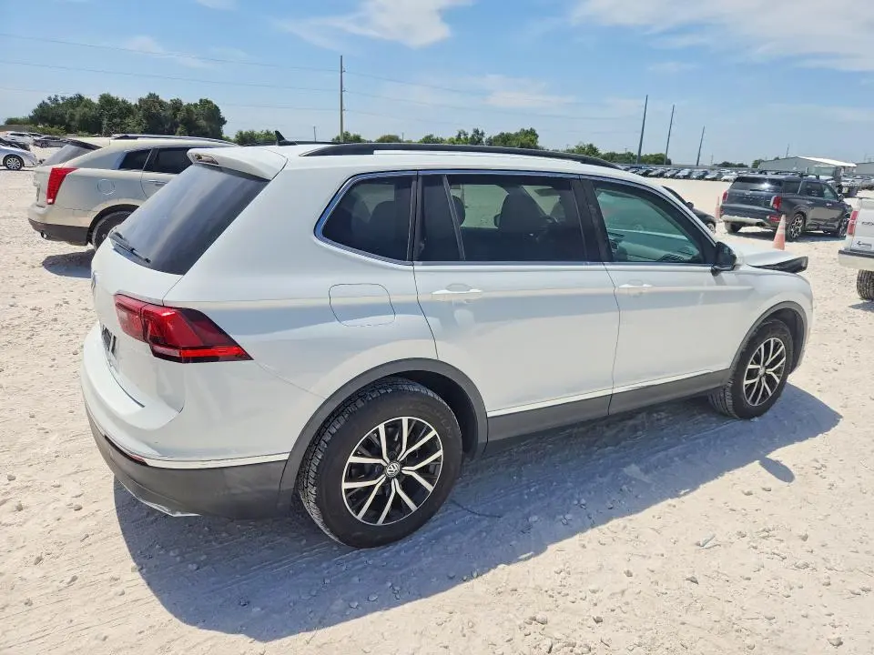 2021 VOLKSWAGEN TIGUAN SE  